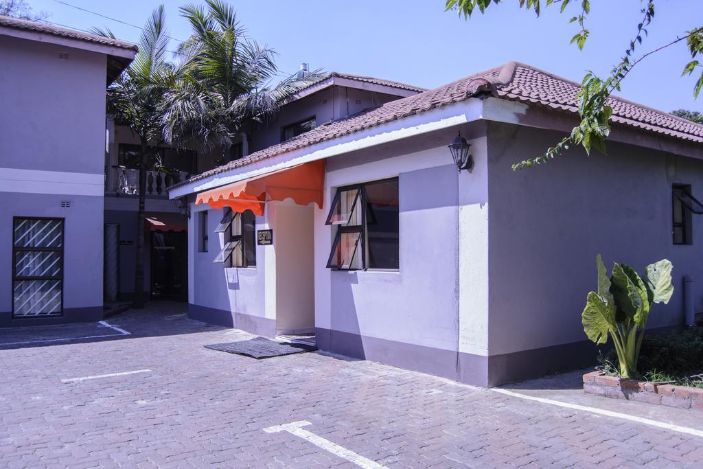 The Palace Guest House ฮาราเร ภายนอก รูปภาพ